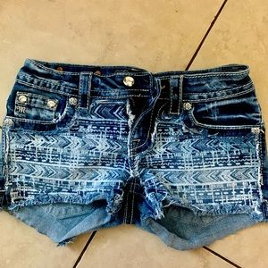 *NEVER WORN* Miss Me Signature Shorts* Size 26